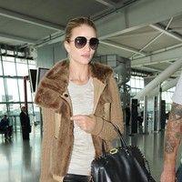 Rosie Huntington-Whiteley arriving at Heathrow Airport | Picture 83727